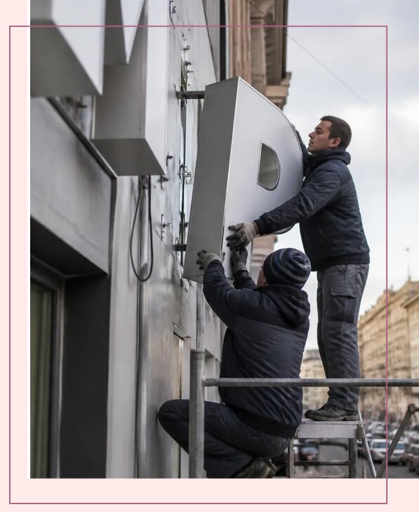 Изготовление и монтаж больших объемных букв в Новом Уренгое